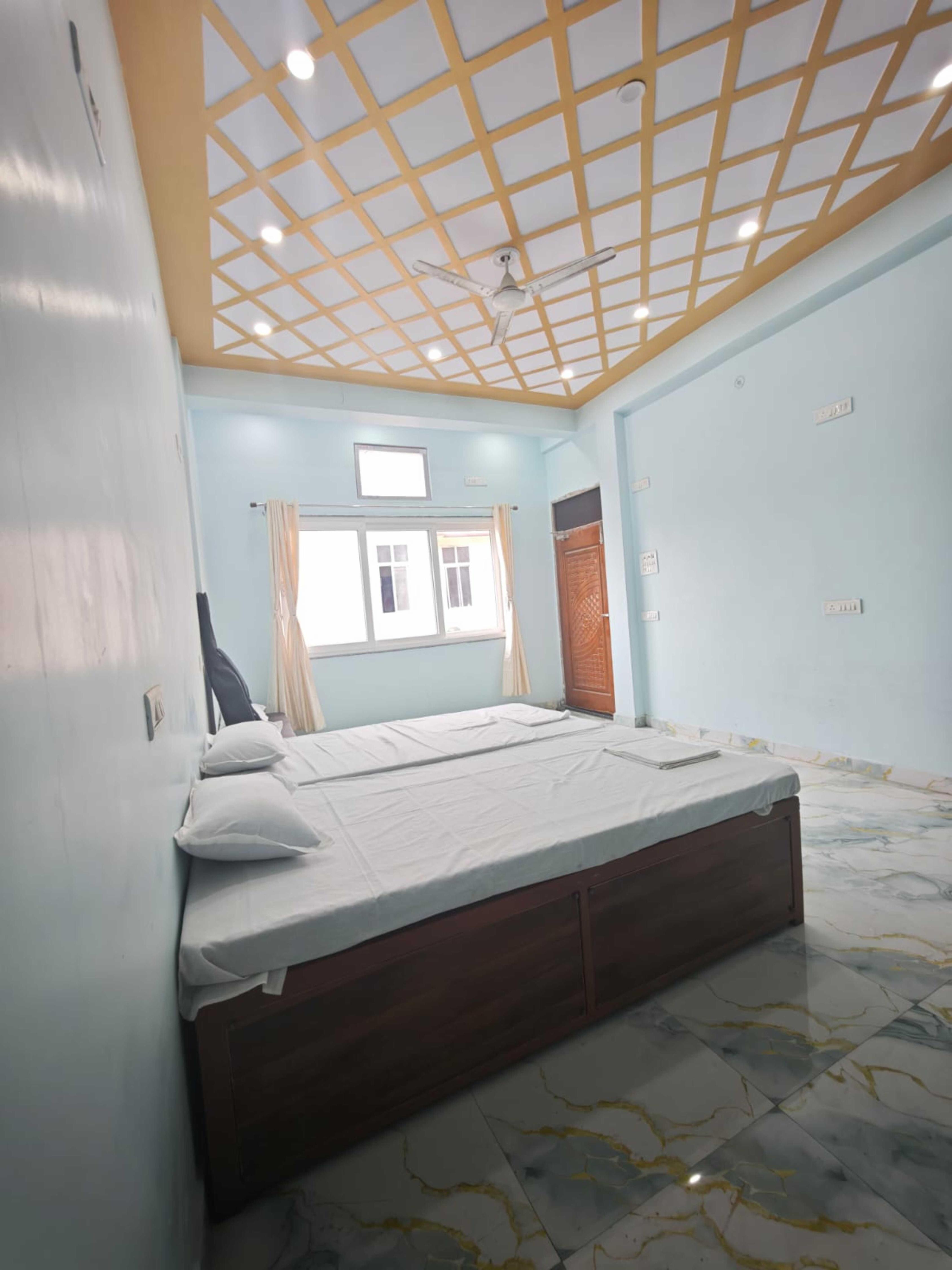 Khushi Home Stay - Tap to explore photos