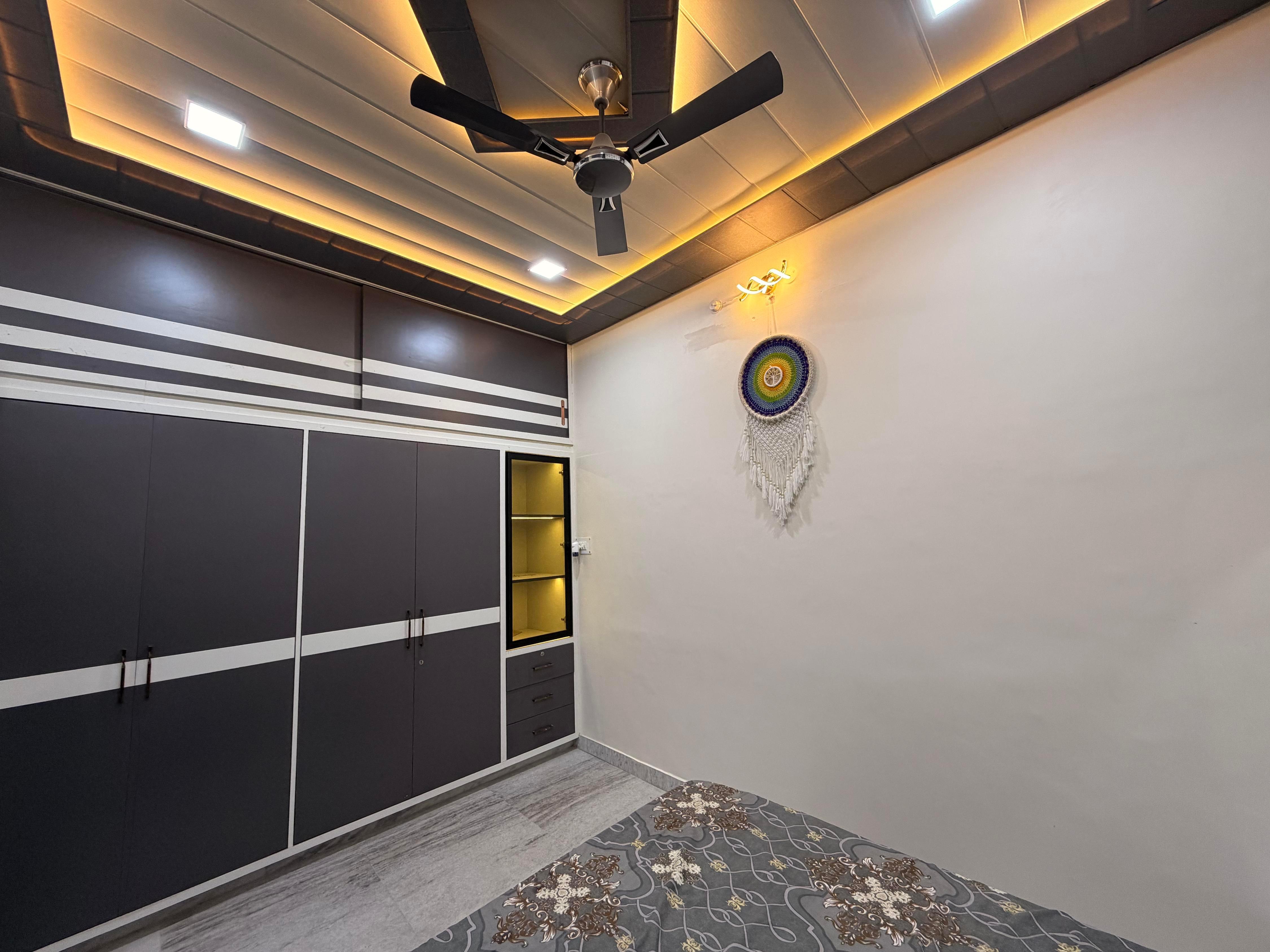 Abhigyan home stay - Tap to explore photos