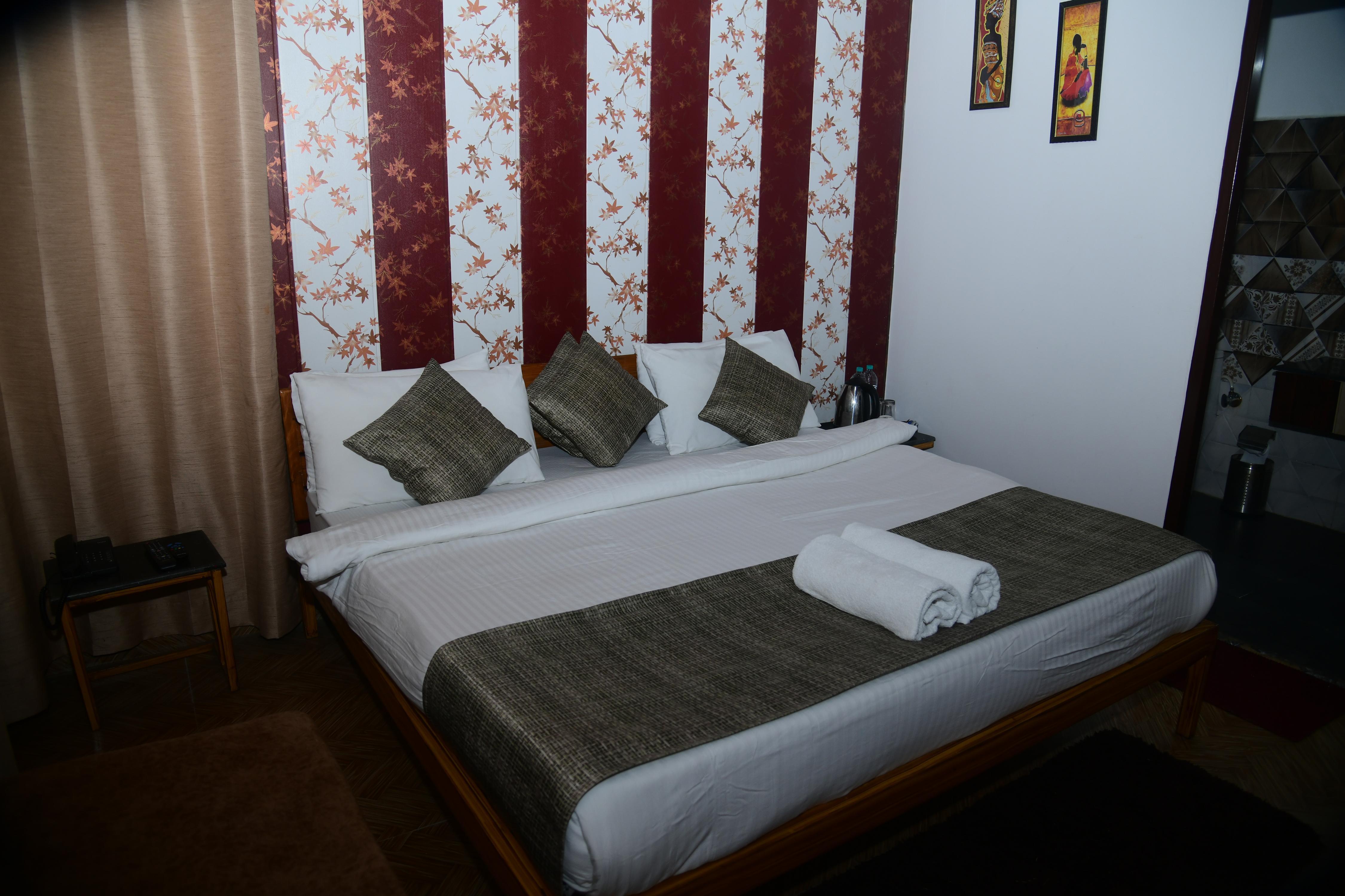 Kedarkantha Resort - Tap to explore photos