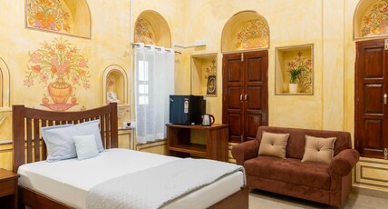 Chaubeyji's Heritage Hotel Room Type - Junior Suite