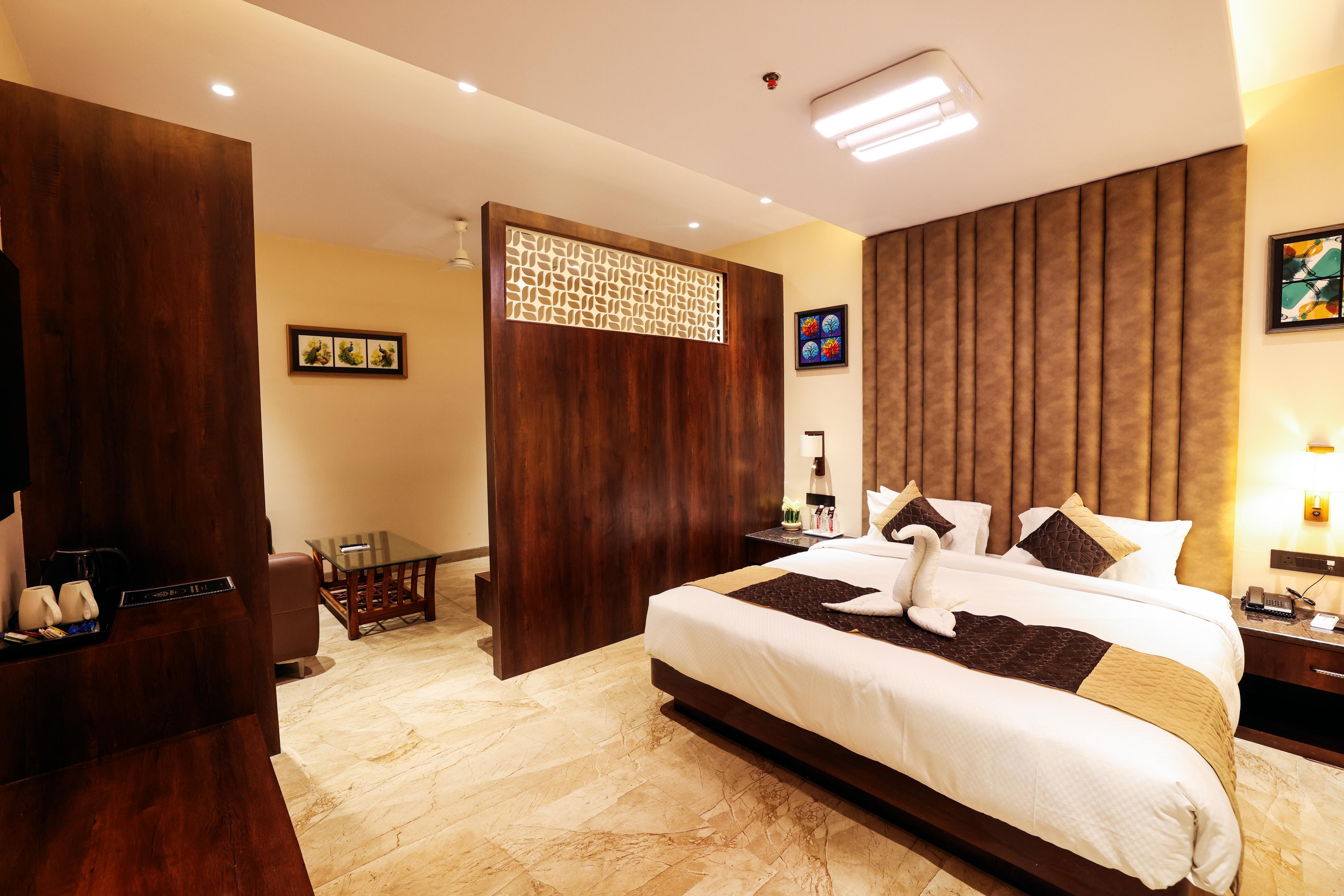 HOTEL ZP GRAND - Tap to explore photos