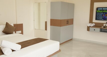 Hotel Jayesh Room Type - Premium Room