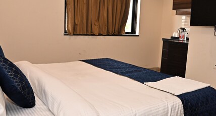 Hotel Naman Inn (studio) Room Type - Deluxe Room with City View