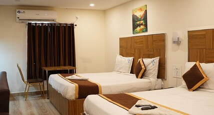 Hotel Savitha's Grand Room Type - Twin Bed Room