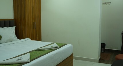 Hotel Savitha's Grand Room Type - Deluxe