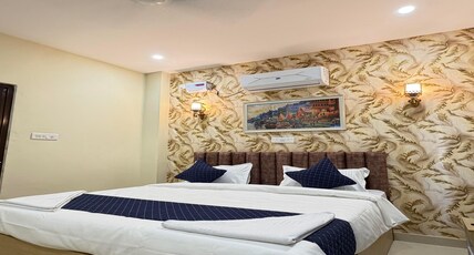 Hotel Tapovan Inn P. G. Room Type - Super Deluxe 2001