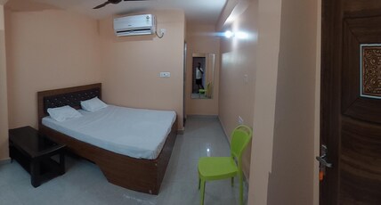 Kishan Hotel Room Type - Queen Bed Room