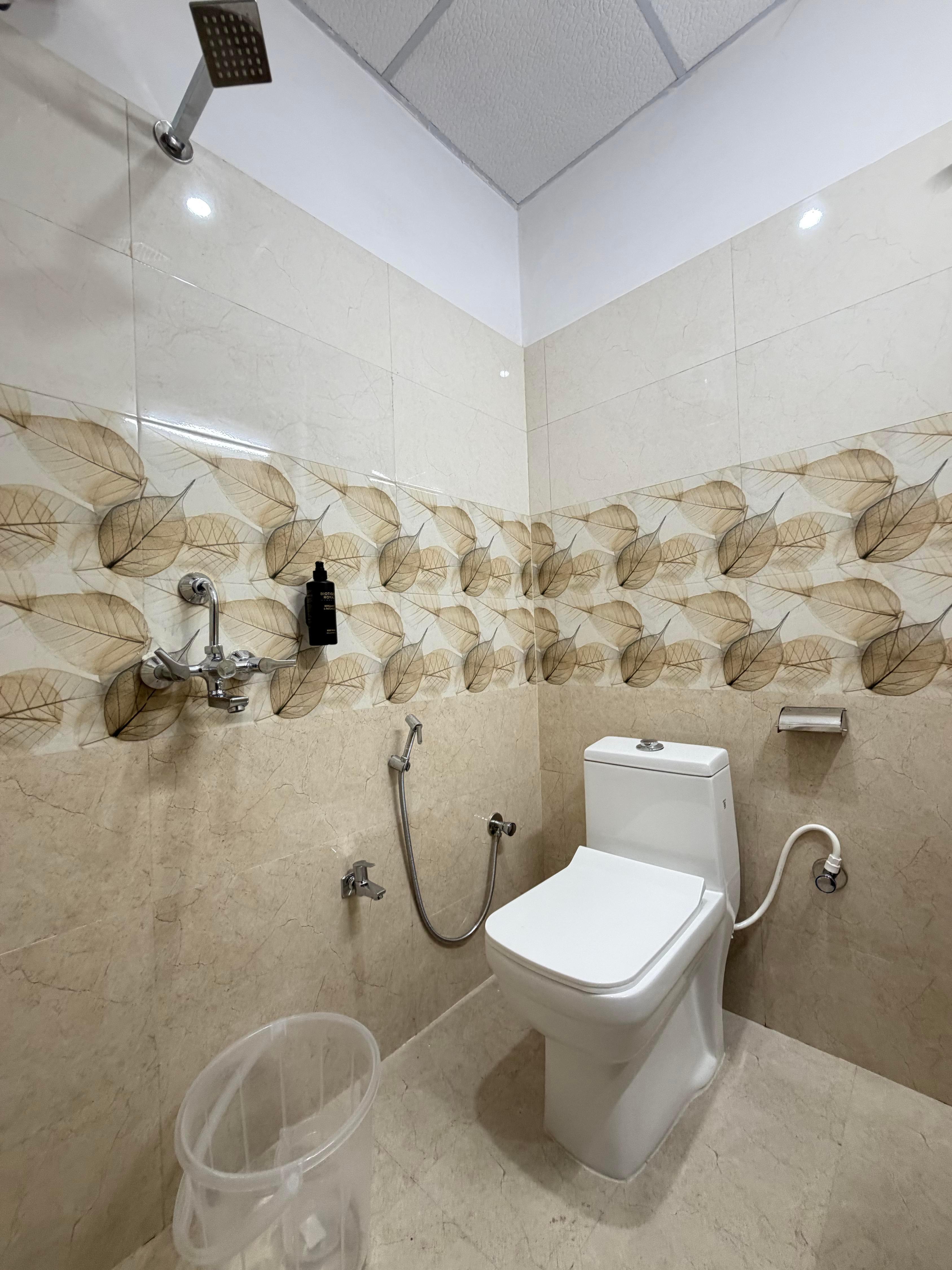 Hotel Tapovan Inn - Tap to explore photos