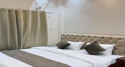 KashiYogi P. Guest House Room Type - KashiYogi Comfort Room