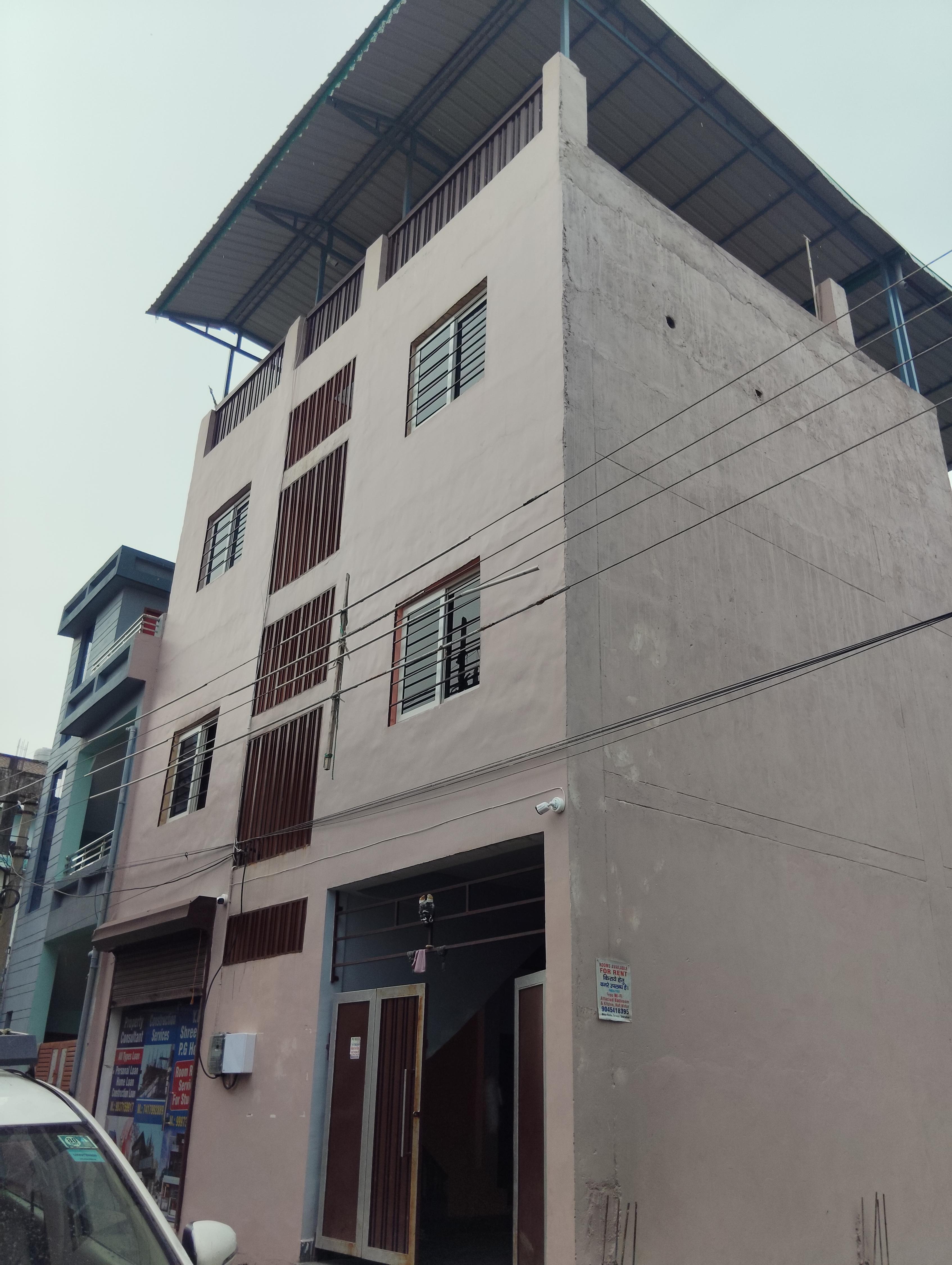 YP SHREE NATH PG GUEST HOUSE - Tap to explore photos