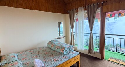 Peak and Pine Room Type - 202