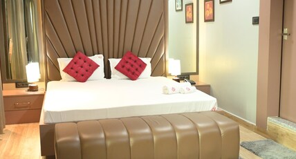 RED ROOF RIO Room Type - Premium Room with City View RED ROOF RIO Room Type - Premium Room with City View