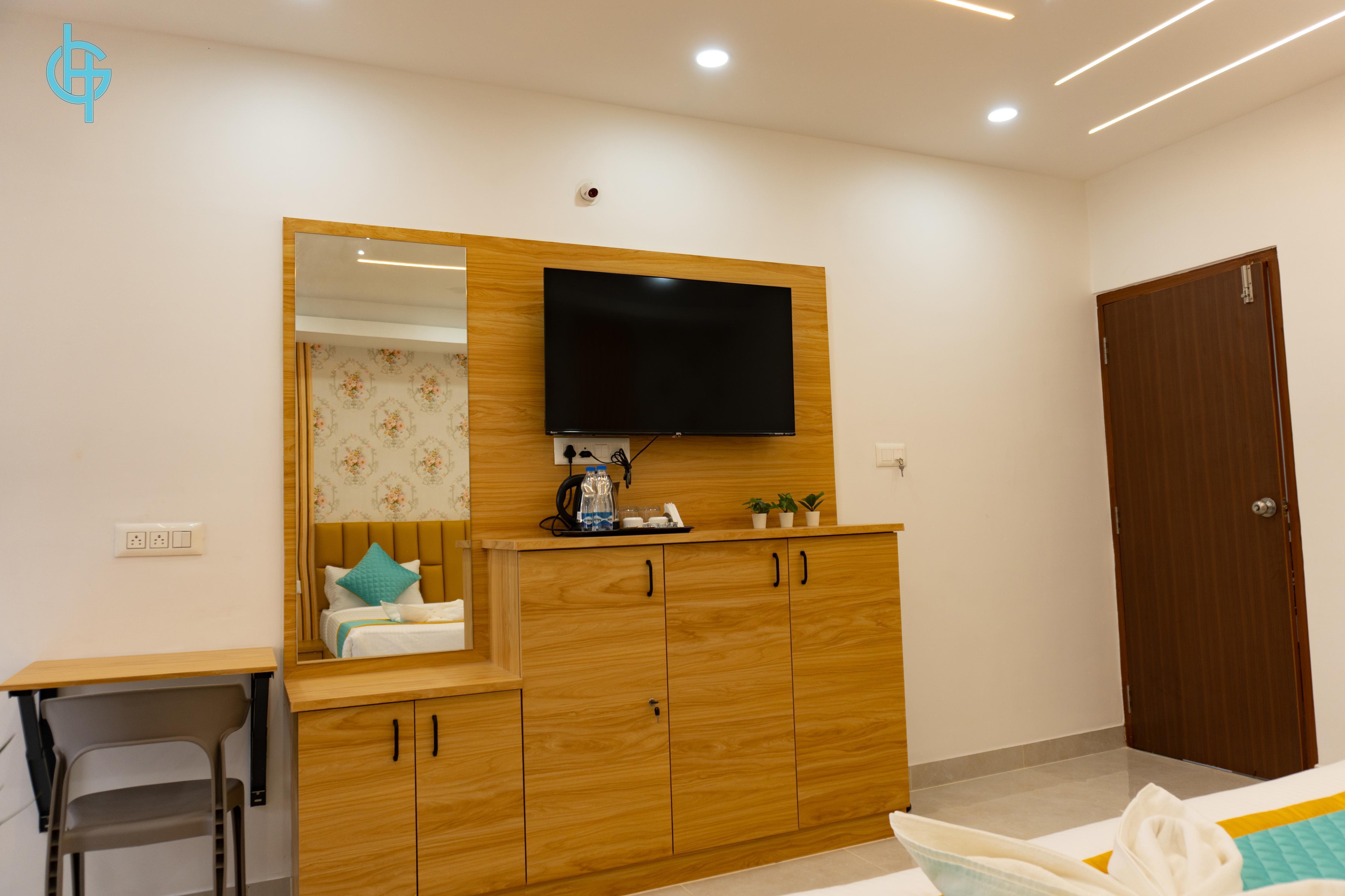 Global Heritage - Tap to explore photos