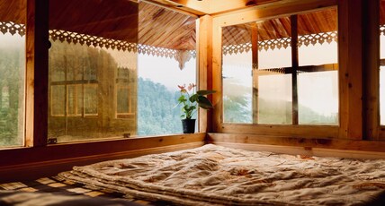 Pahadi Prologue Room Type - Glass cabin