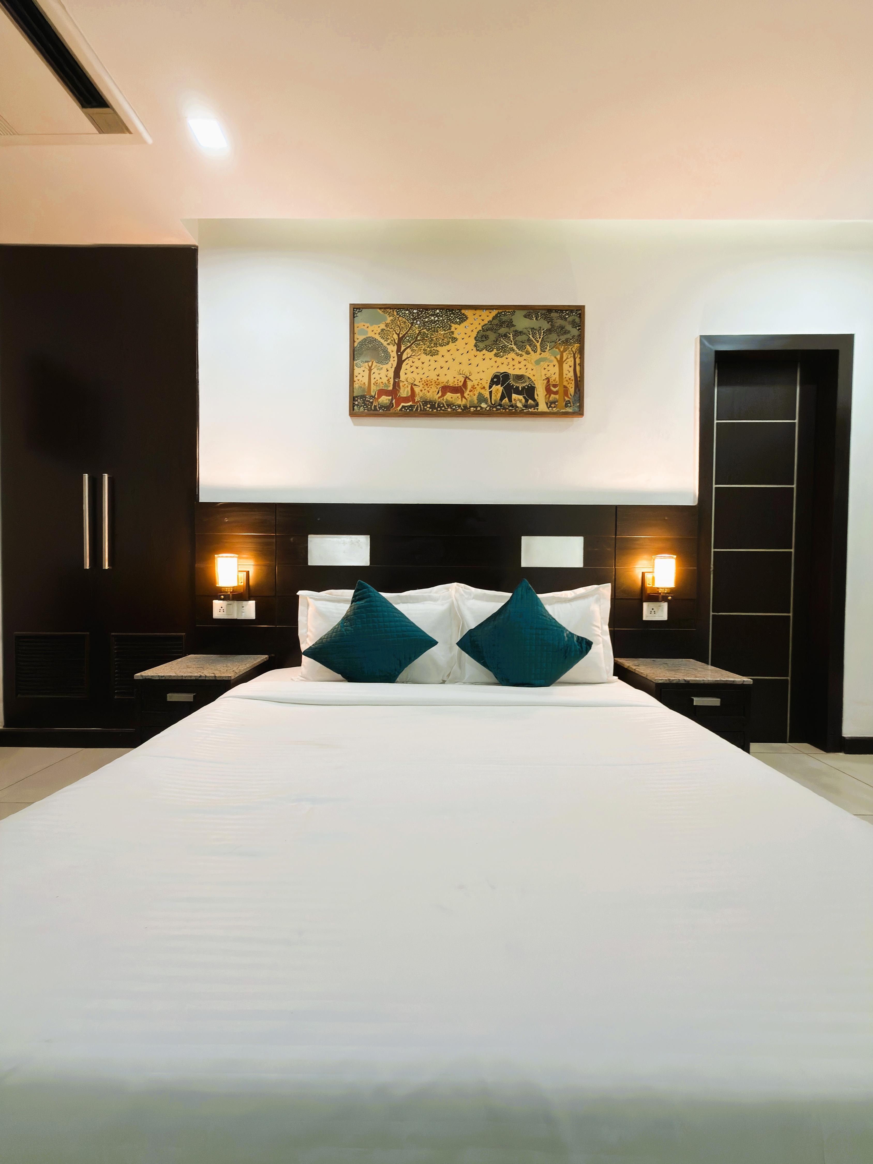 CORPORATE STAYS || SUNCITY - Tap to explore photos