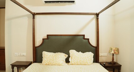 A MANGO TREE STAY Room Type - Deluxe Room