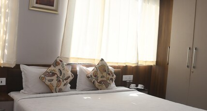 HOTEL SHREE GANGA PALACE Room Type - EXECUTIVE ROOM