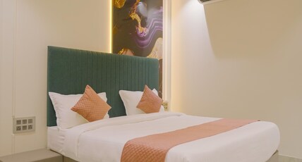 Hotel Pune Pride Navle Bridge Room Type - Deluxe Room