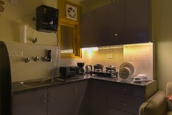 Rooms of Rutova Stays Khushal Apartments 1 BHK Near IGI Airport Max Hospital