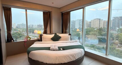 HOTEL LUXE ROOMS Room Type - Super Deluxe room with City View