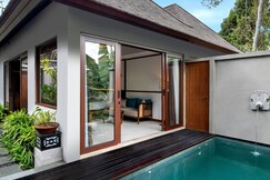 Emana Wedari Villas