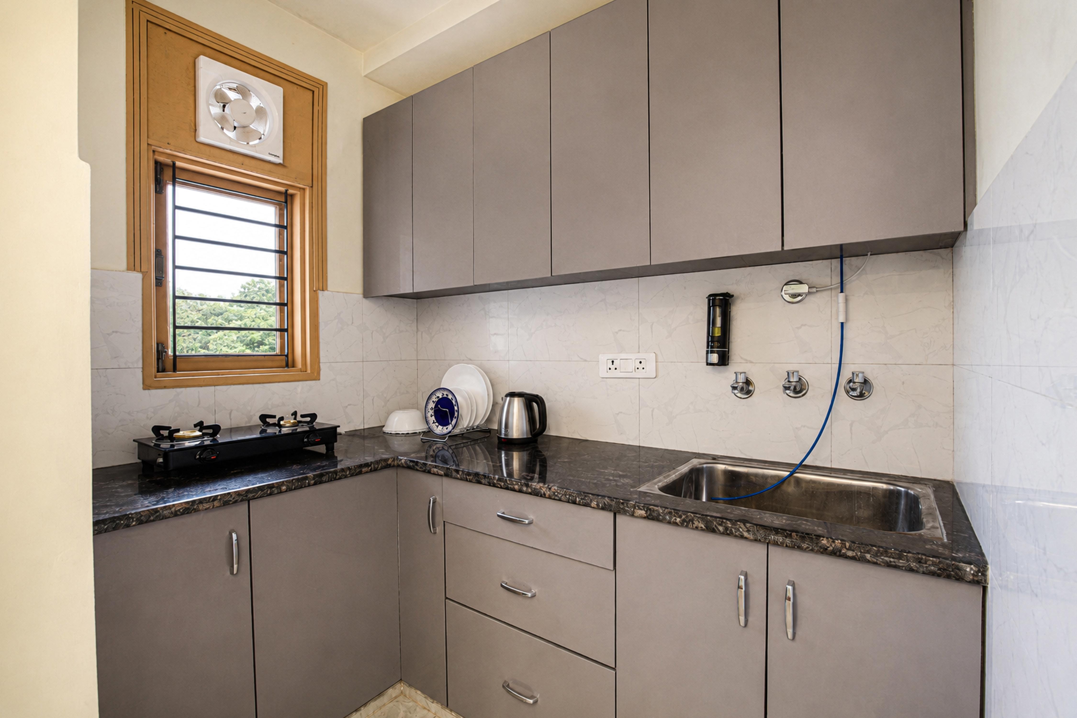 BHK Near Yashobhoomi - Tap to explore photos