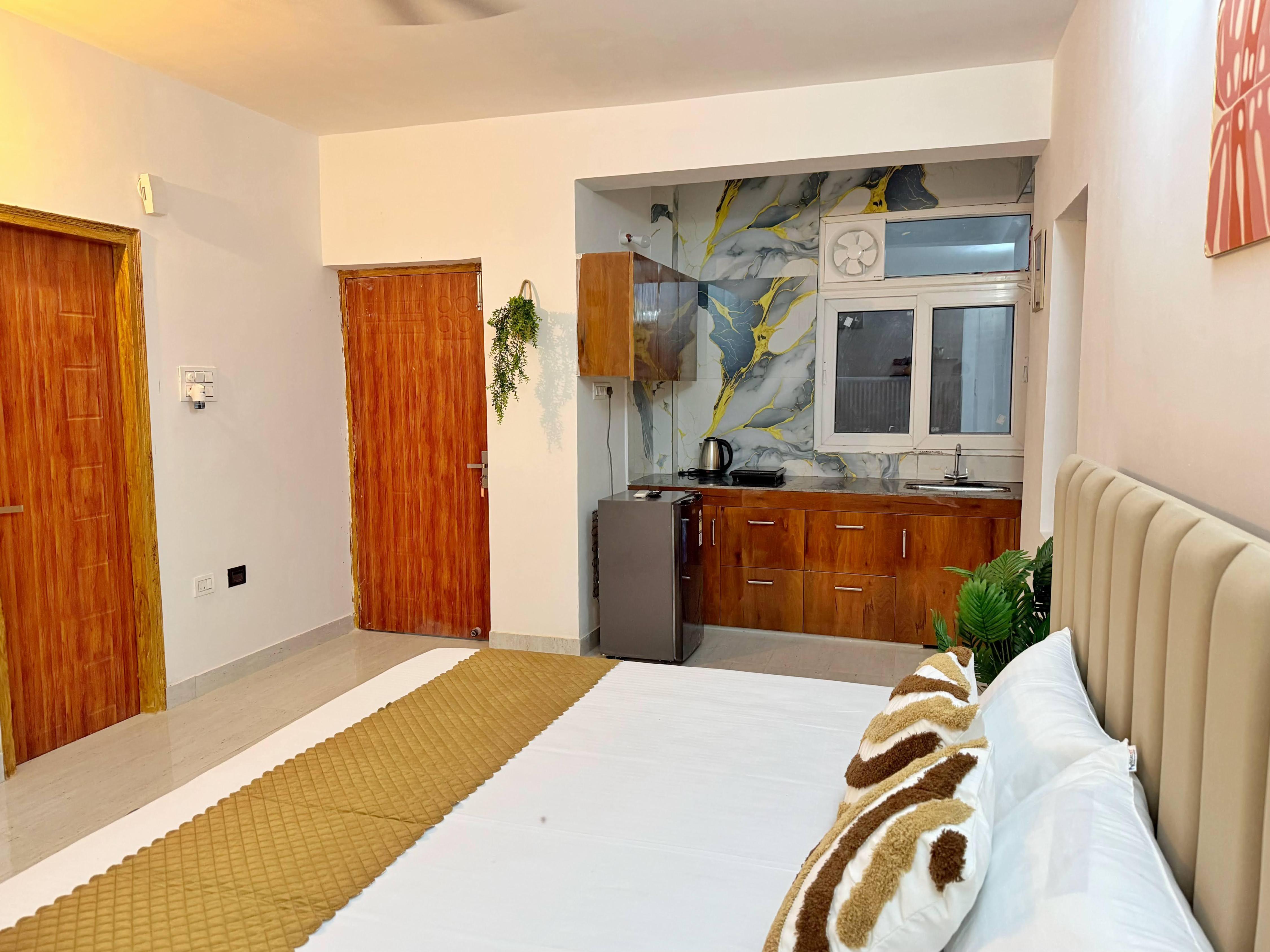 The Palm Studio near Ganga Haridwar - Tap to explore photos