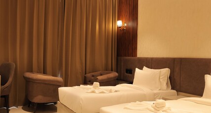 Hotel Sharang Room Type - Deluxe Twin Room
