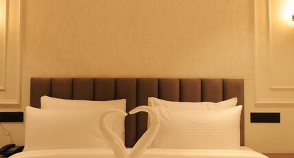 Hotel Sharang Room Type - Suite Room