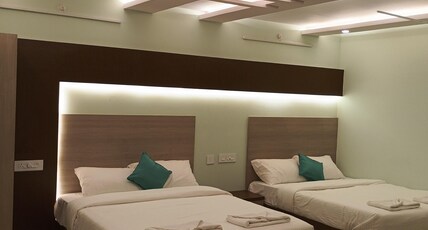 Malar Park Room Type - Super Deluxe Room with Mountain View