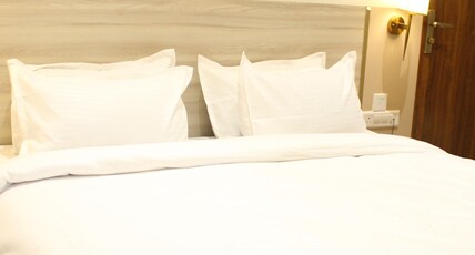 Hotel SEZ Park By Divoy Hotels & Resorts Room Type - Deluxe Room