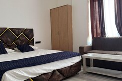 Photos of Kranti Hotel