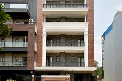 Photos of Hotel Golden Place 325E