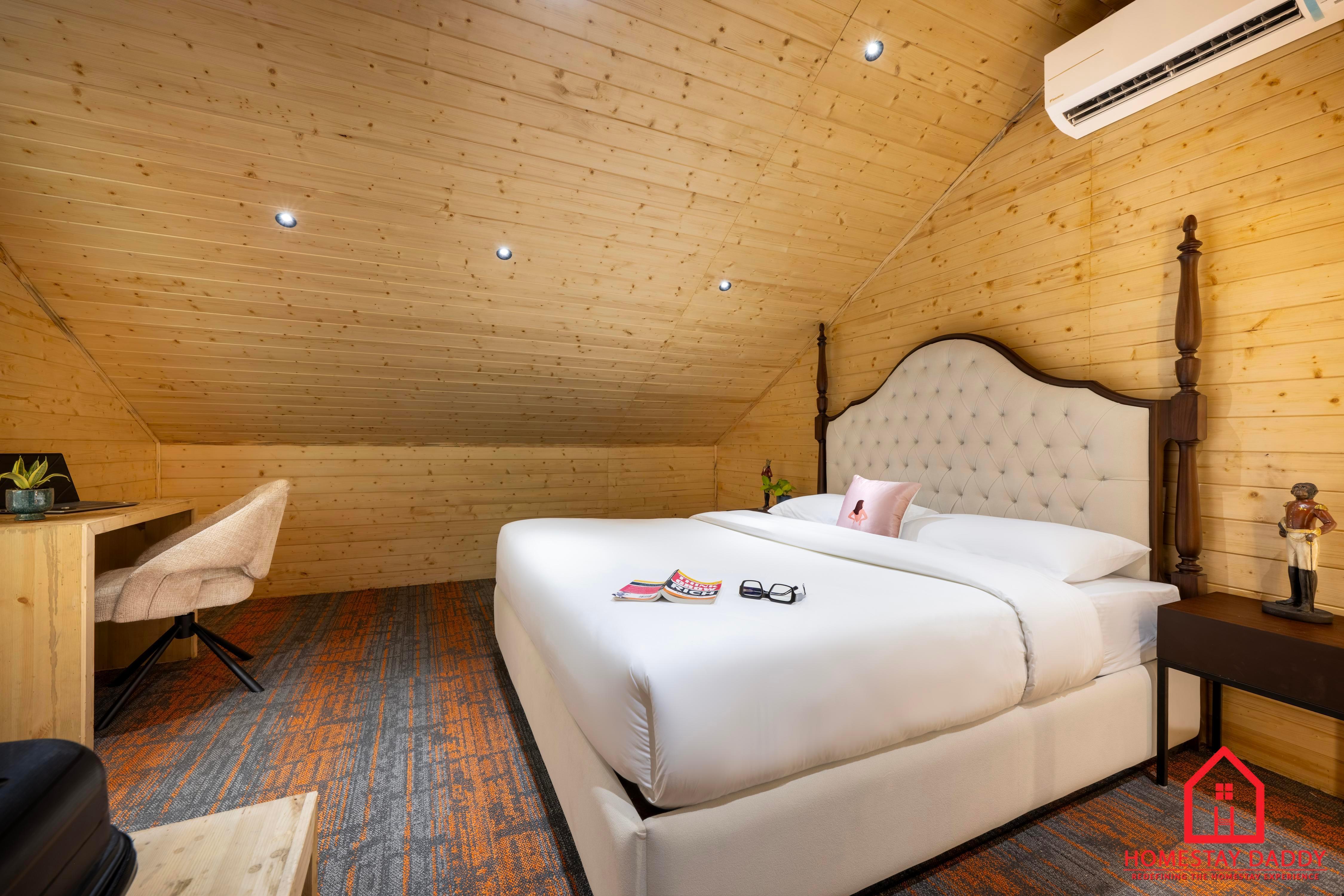 The Menifest 3BHK Penthouse Jacuzzi AC By Homestay Daddy - Tap to explore photos