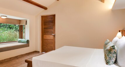 The Safari Lodge Kanha Room Type - Premier Cottage