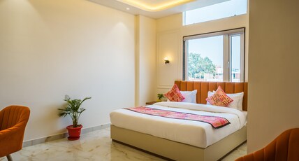 Tripli Rama Stay Room Type - Deluxe Room