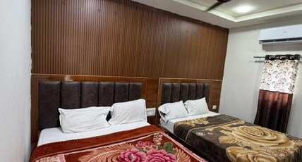 Om Home Stay Room Type - Family Ac Room