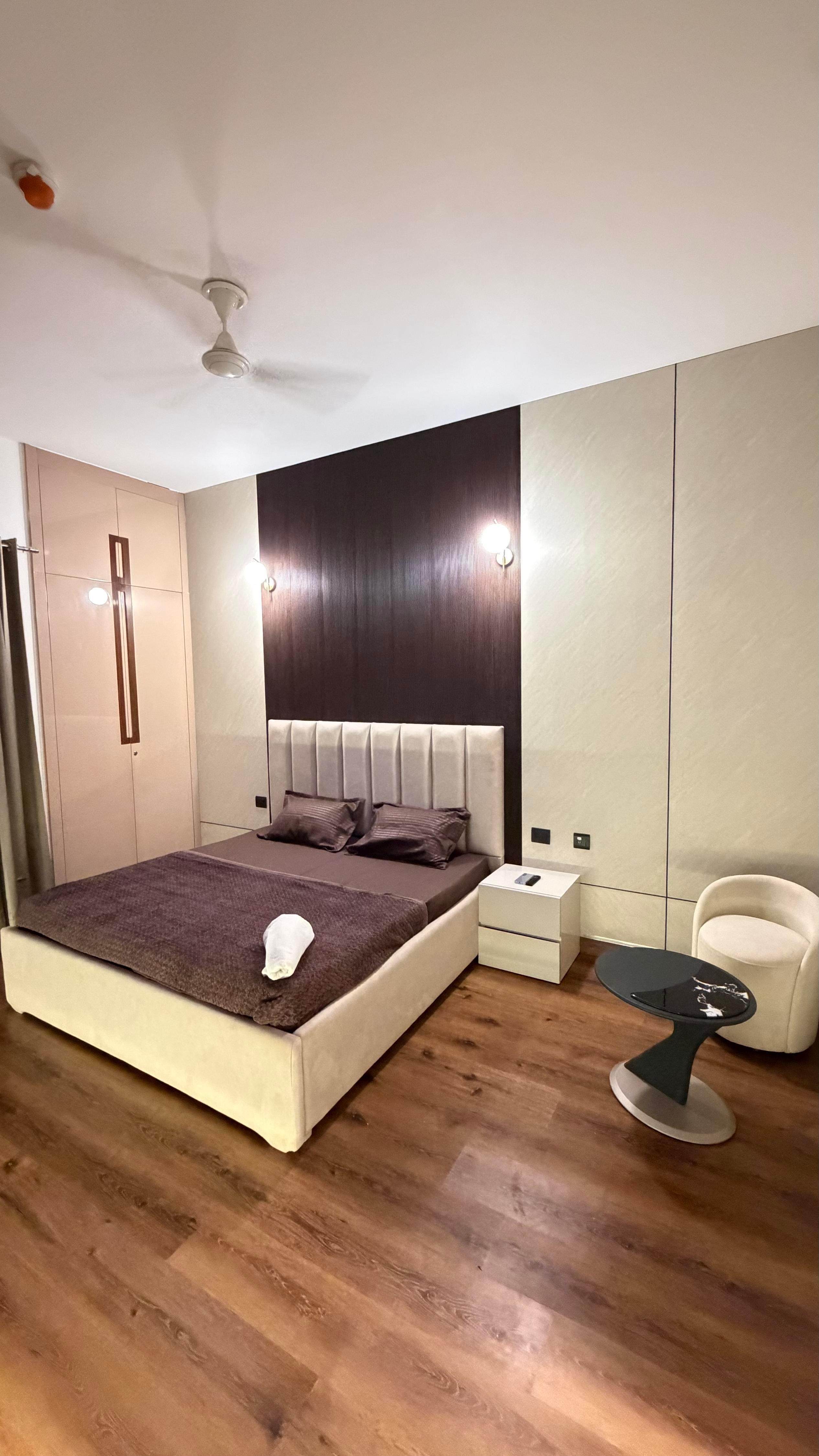 Luxury Apartment Noida - Tap to explore photos