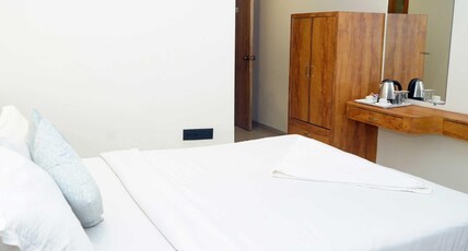 Townhouse RTO Office Silvassa Formerly Hotel Utkarsh Room Type - Deluxe