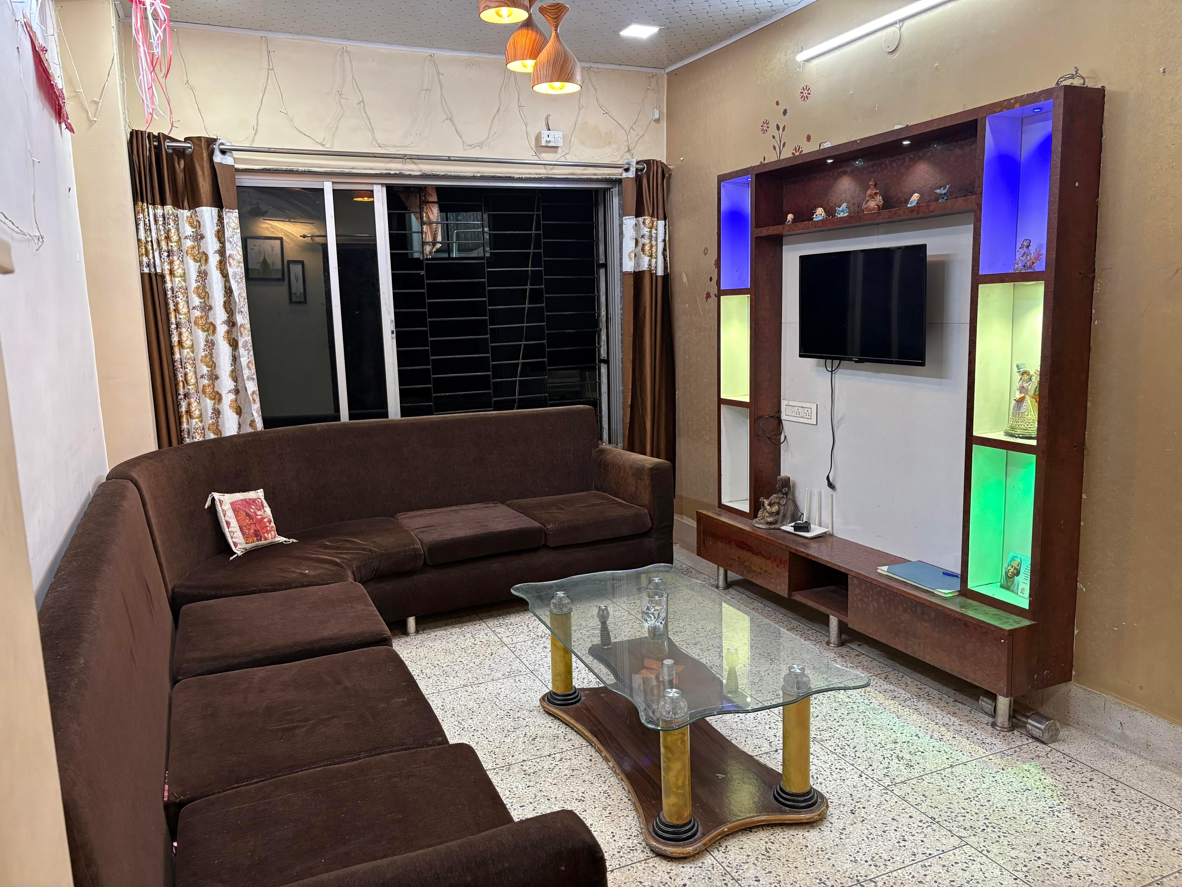 Gem Backpackers Hostel - Tap to explore photos