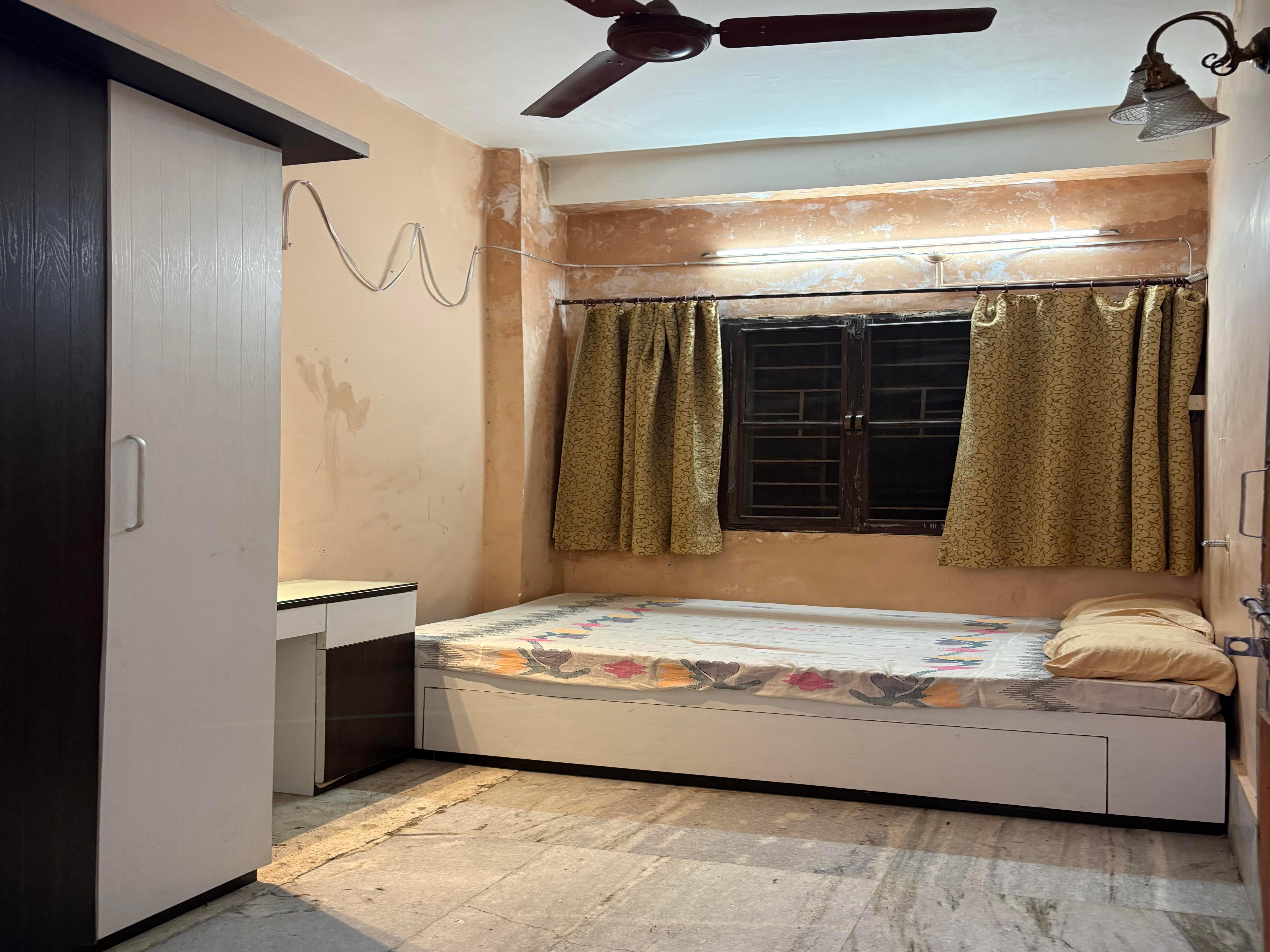 Gem Backpackers Hostel - Tap to explore photos