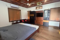 Turtle Island - Ayurveda Backwater Stay, Munroe Island