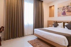 Address of Hotel Sanjay Palace