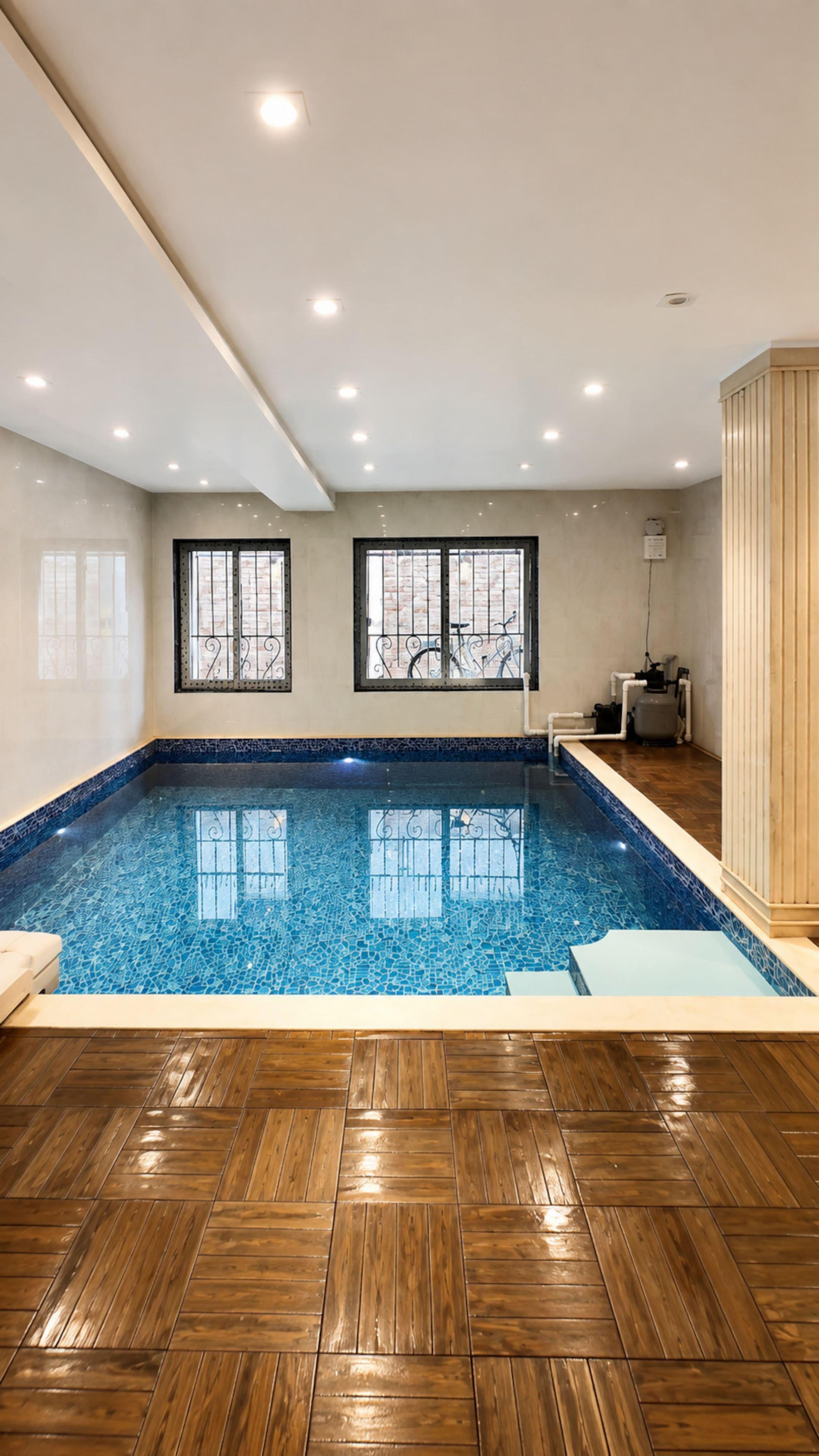 5 BHK Gold Villa with pvt Pool by Mercury Stays - Tap to explore photos