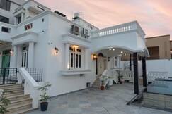 Solace Stays Udaipur - A Boutique Bunglow Near Lake Pichola