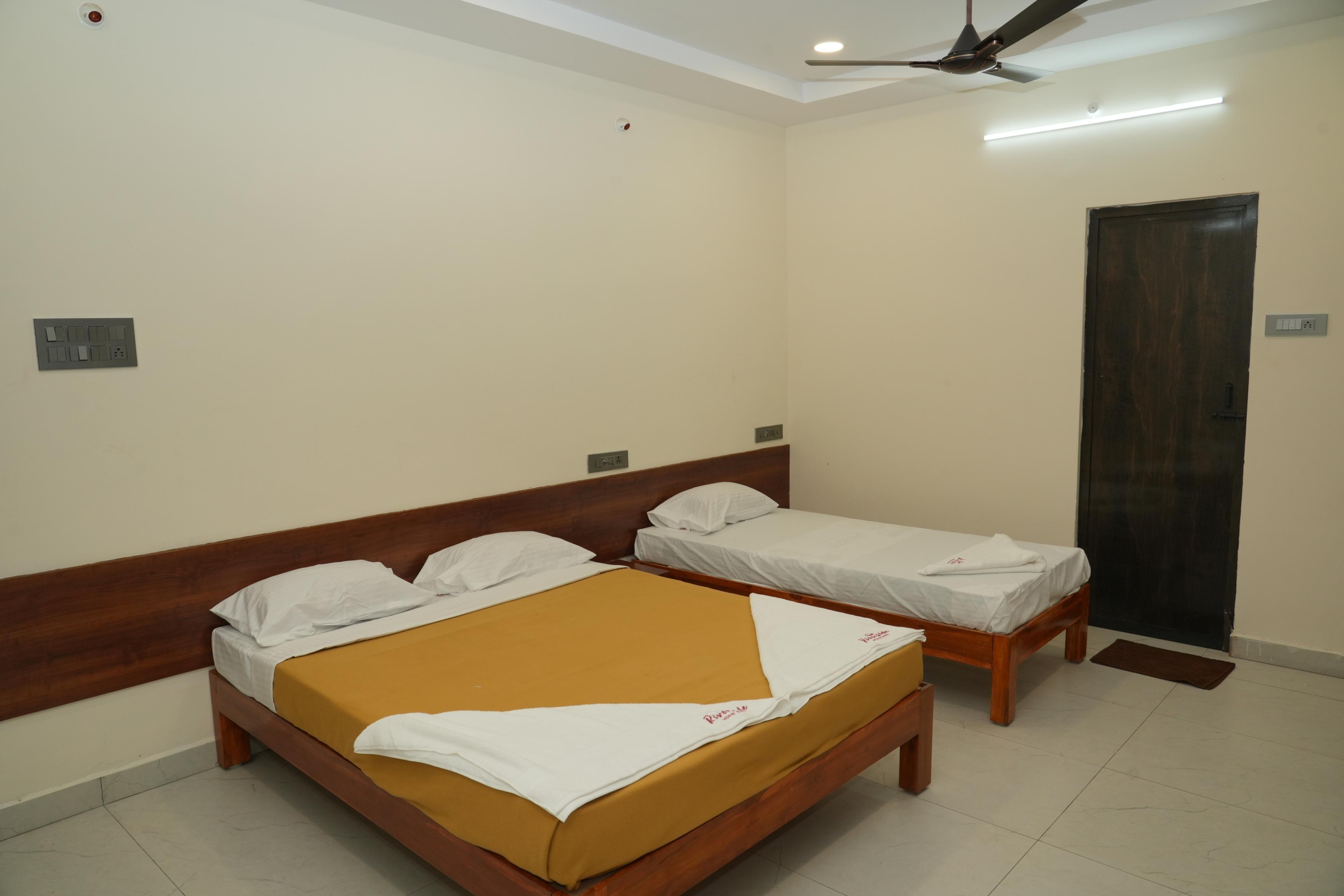 Riverside side Homestay - Tap to explore photos