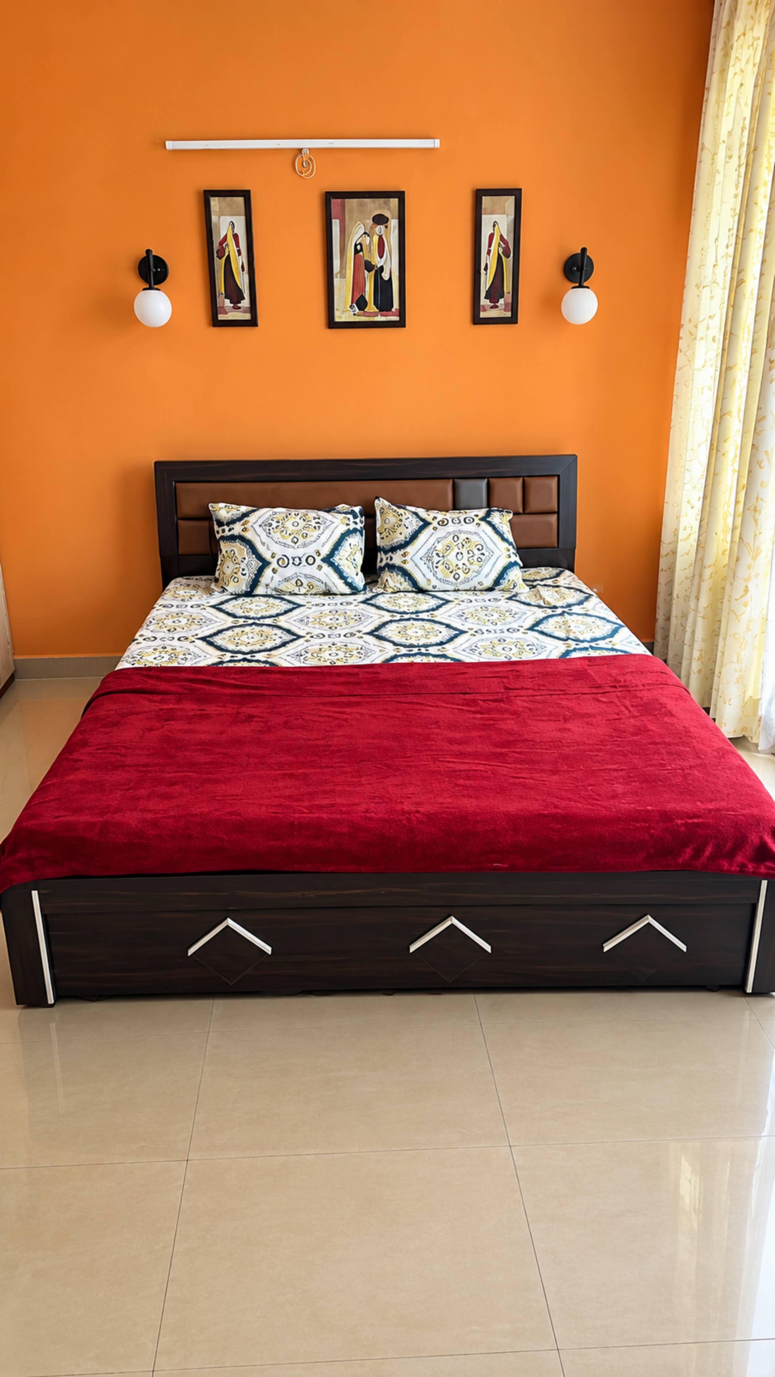 Spacious Apartment Ansal - Tap to explore photos