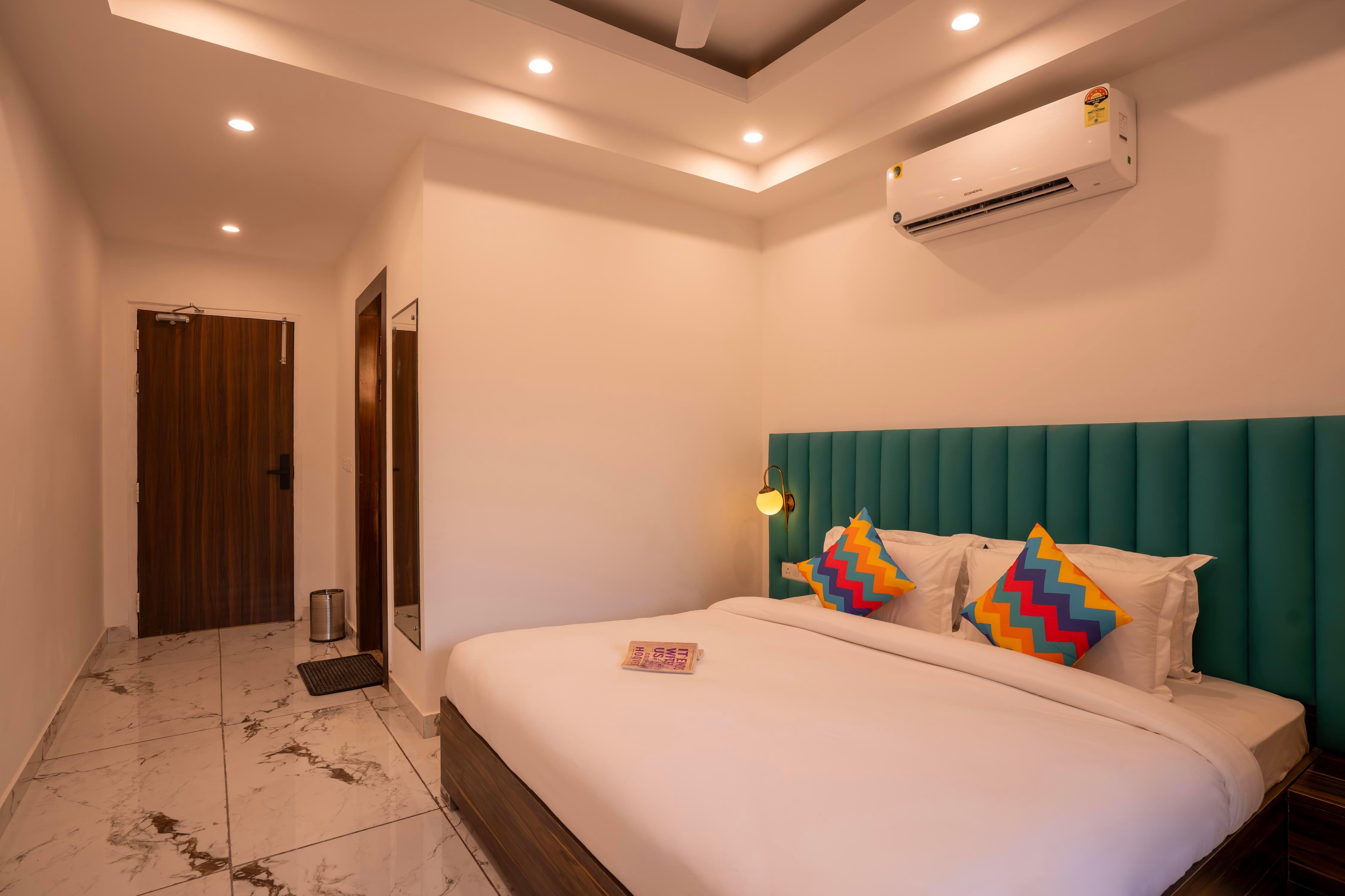 goSTOPS PLUS Gurugram, Golf Course Extension - Tap to explore photos