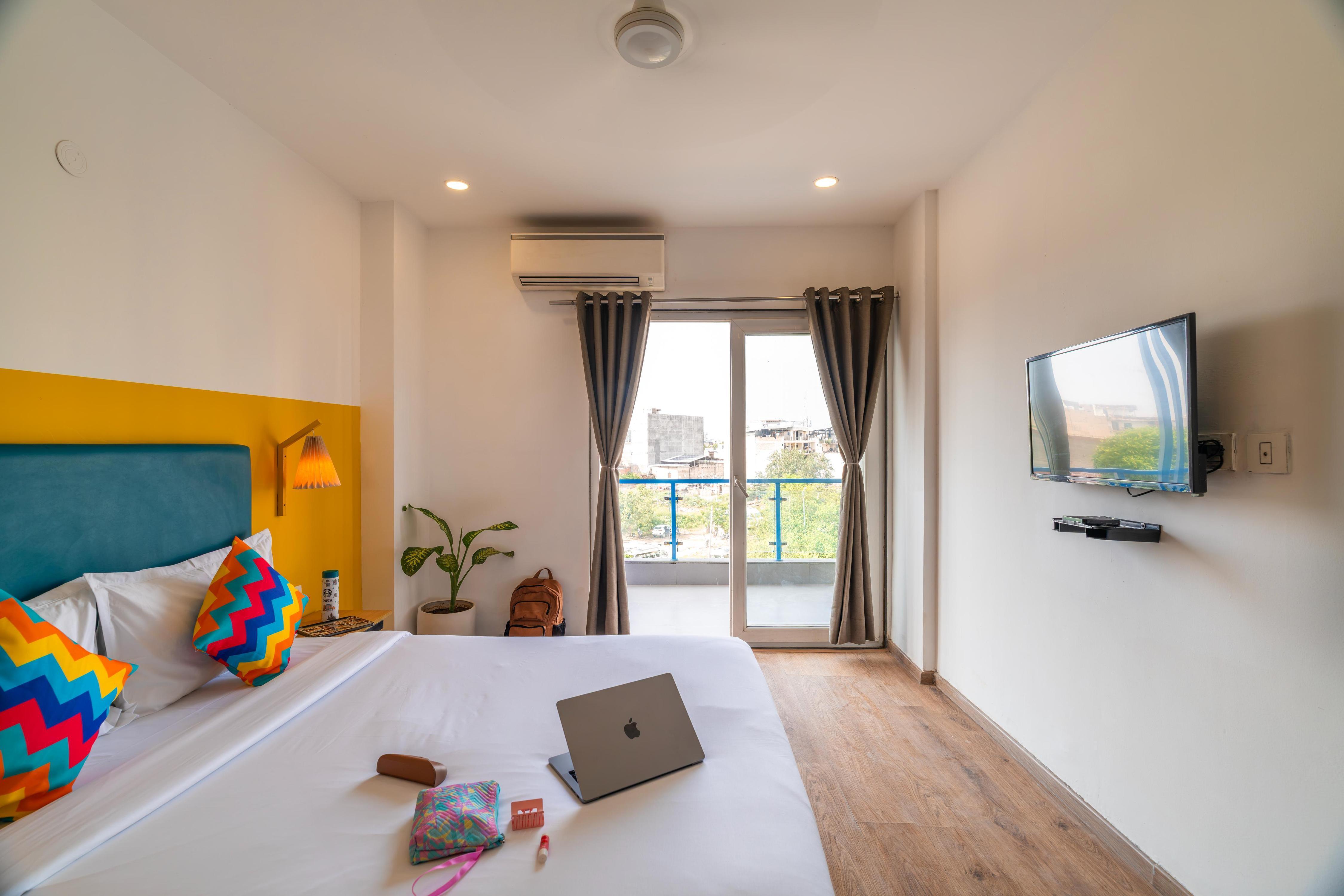 goSTOPS PLUS Gurugram, Golf Course Extension - Tap to explore photos