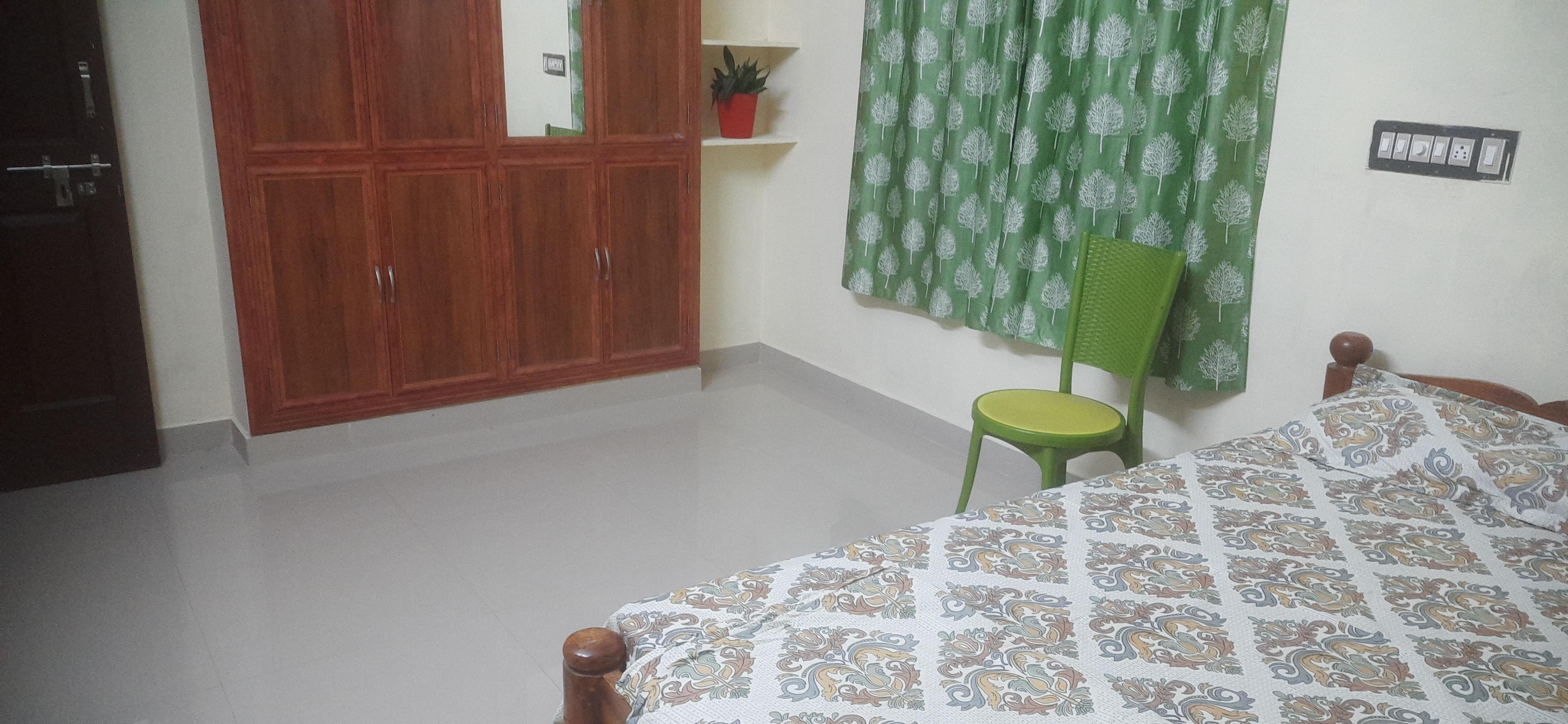 Vaishnavam home stay - Tap to explore photos